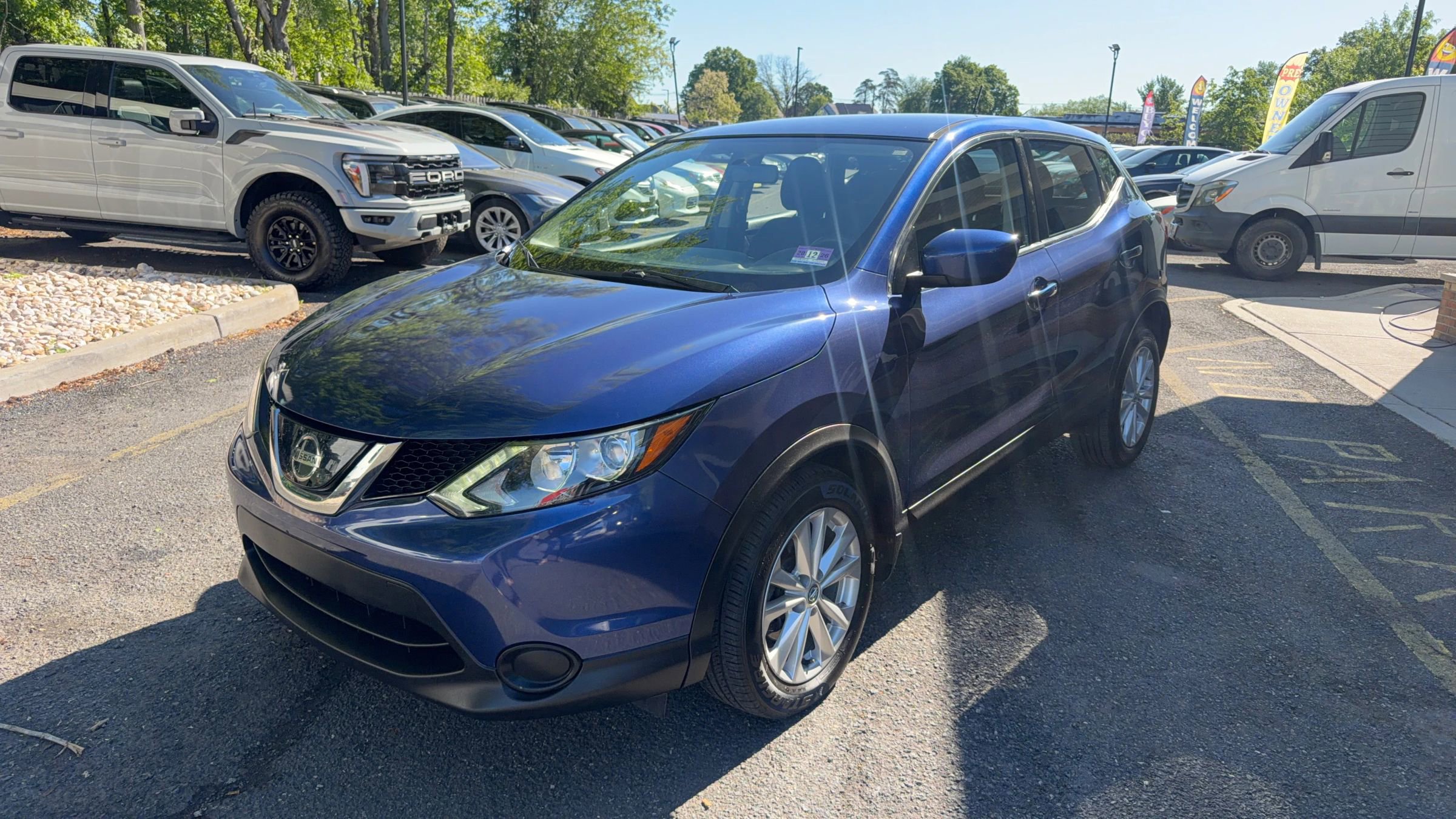 Used 2018 Nissan Rogue Sport S w/ S Appearance Package AWD/4WD image 1