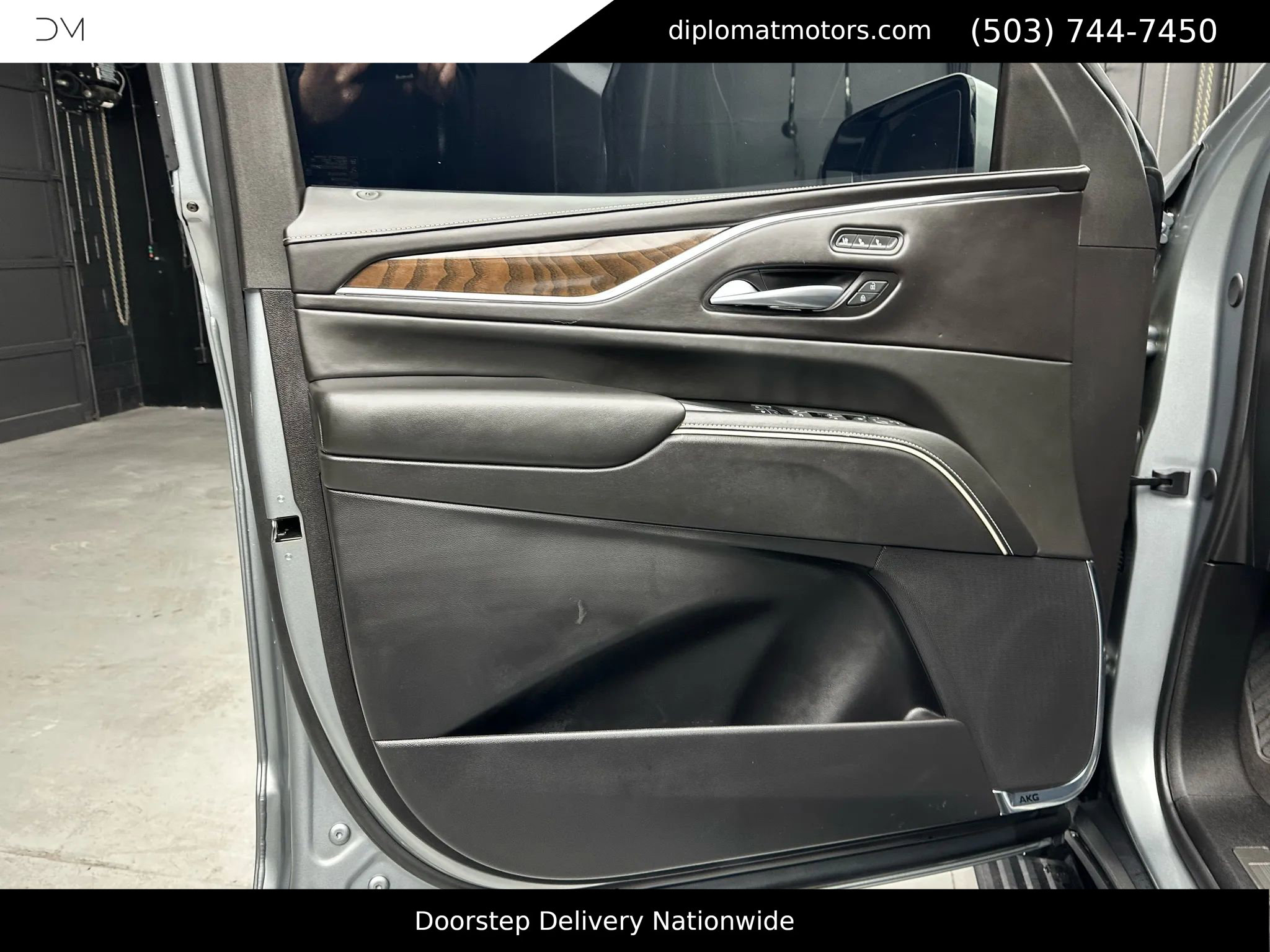 Used 2023 Cadillac Escalade ESV Sport Platinum w/ LPO, ONYX Package image 37