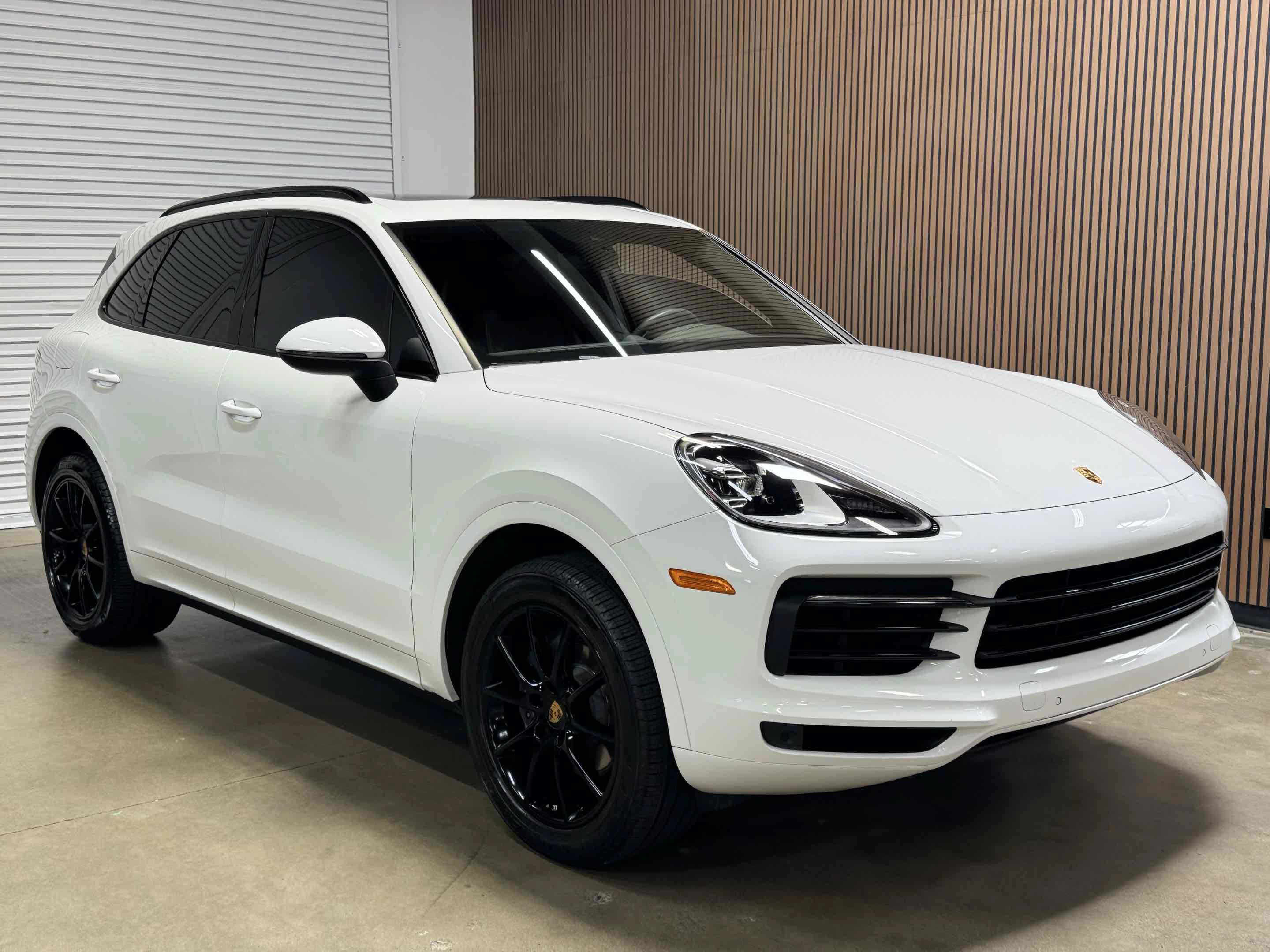 Used 2019 Porsche Cayenne AWD/4WD image 3