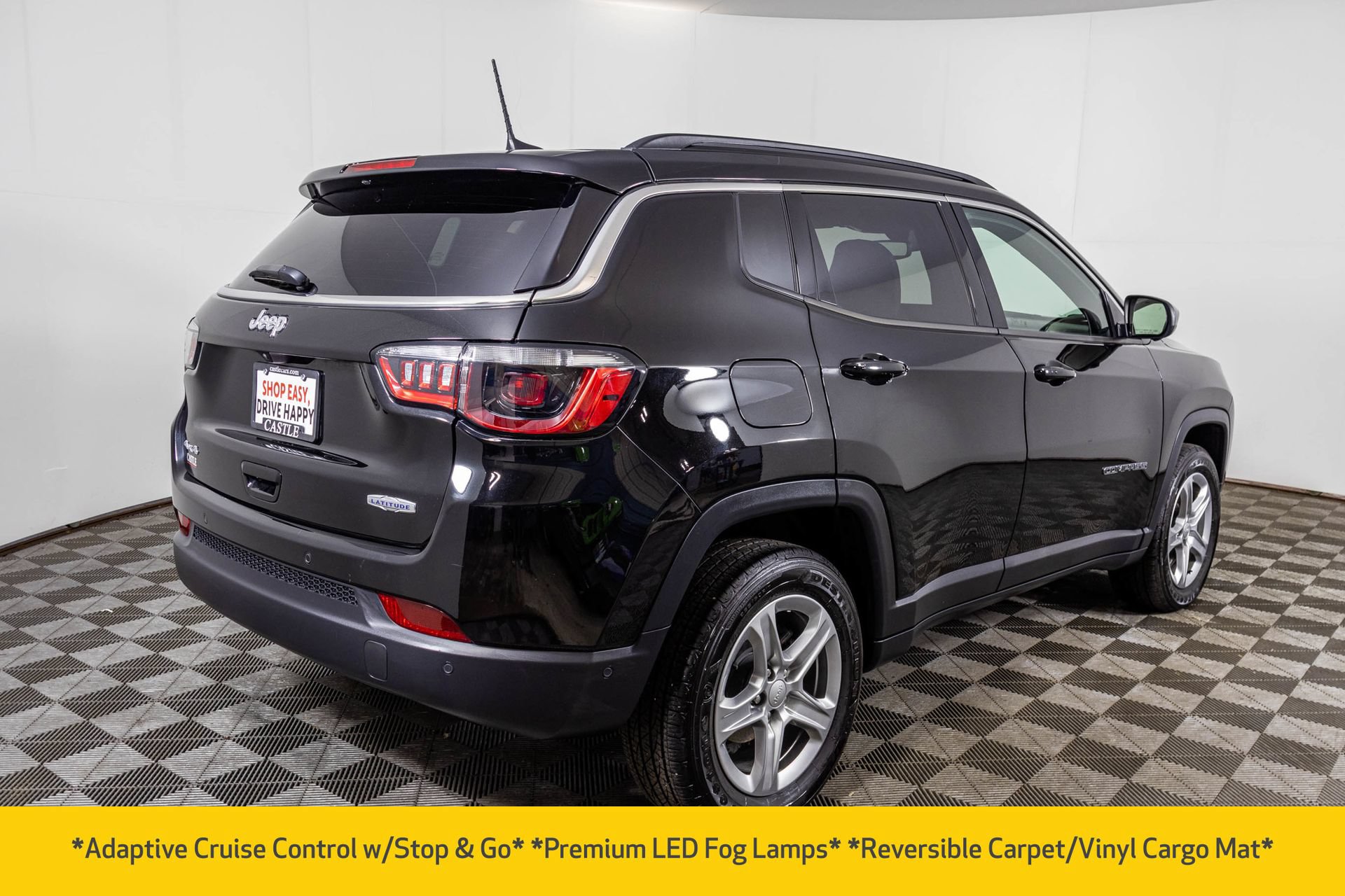 Used 2023 Jeep Compass Latitude w/ Convenience Group AWD/4WD image 18