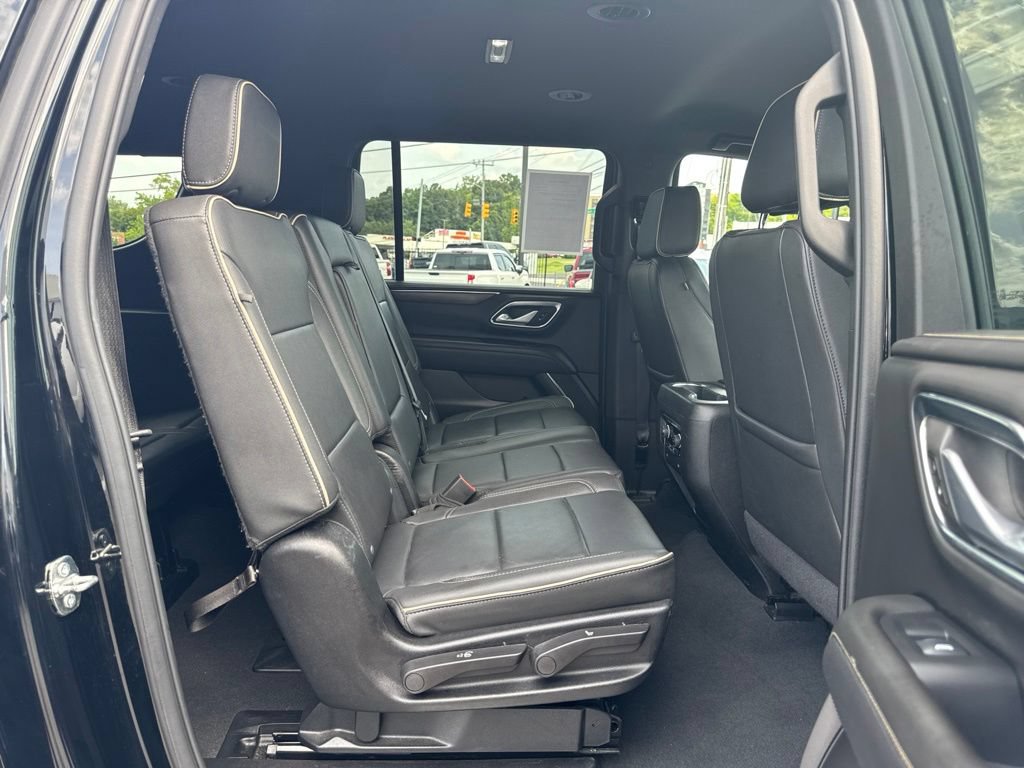 Used 2024 Chevrolet Suburban Premier AWD/4WD image 20