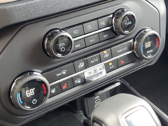 New 2026 Ford Bronco Outer Banks AWD/4WD image 20