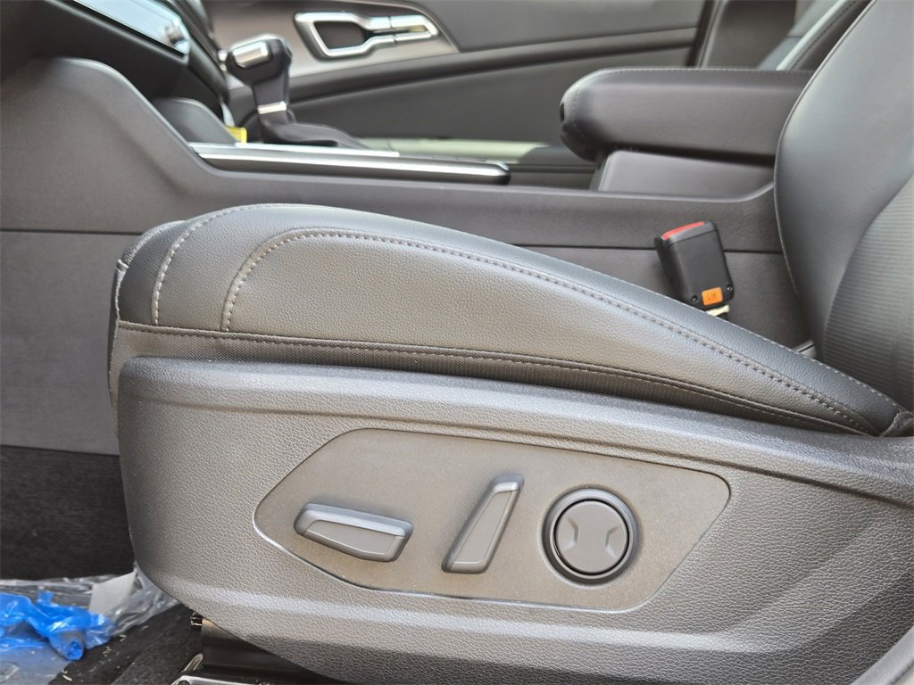 New 2026 Kia Sportage EX w/ EX Panorama Roof Package image 17