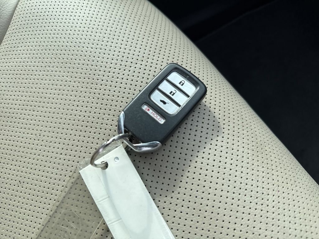 Used 2016 Honda CR-V EX-L image 41