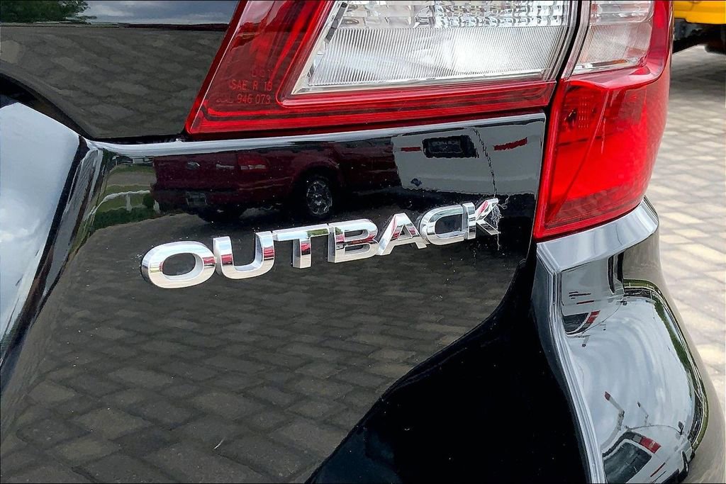 Used 2019 Subaru Outback 2.5i Touring AWD/4WD image 23