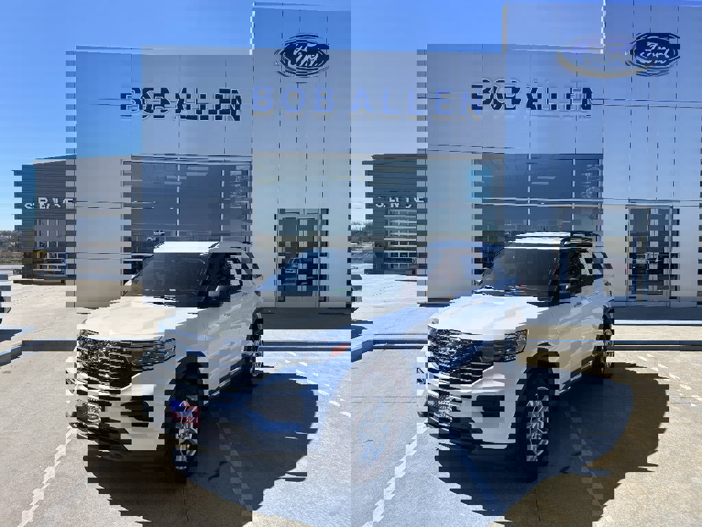 Used 2021 Ford Explorer XLT image 1