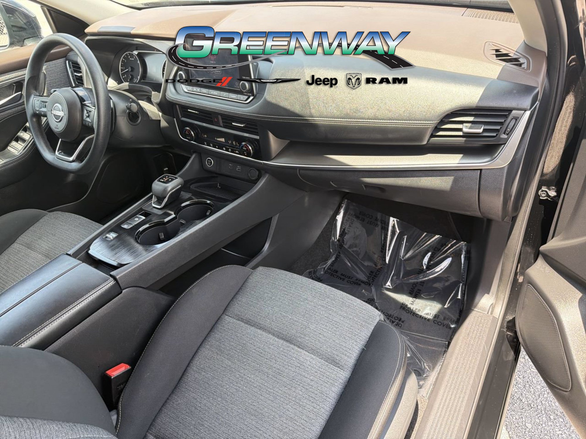 Used 2023 Nissan Rogue SV FWD image 11