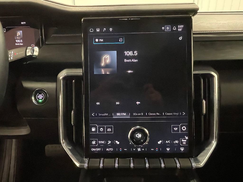 Used 2025 GMC Acadia Elevation image 39