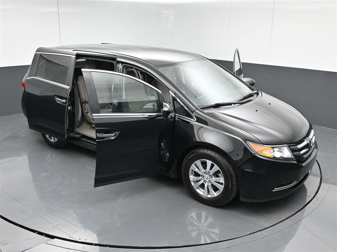 Used 2015 Honda Odyssey EX image 37