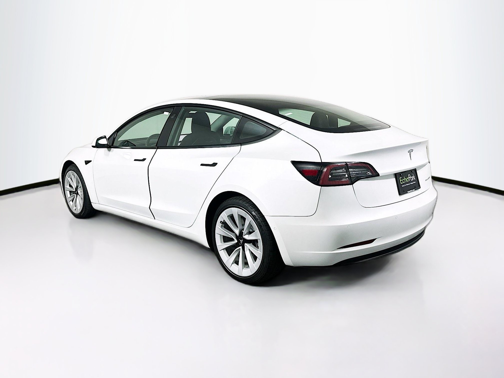 Used 2022 Tesla Model 3 Long Range AWD/4WD image 5