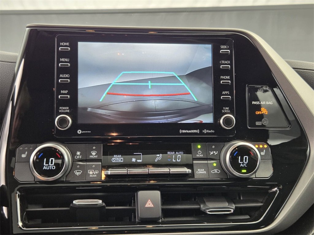 Used 2022 Toyota Highlander XLE image 33