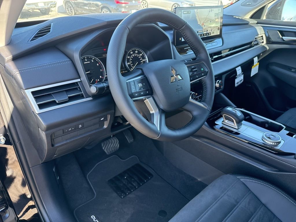 New 2026 Mitsubishi Outlander SE image 19