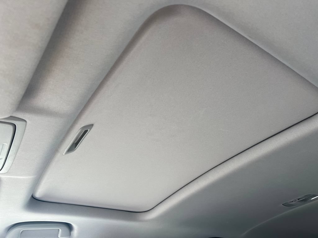 Used 2017 Honda CR-V Touring image 31