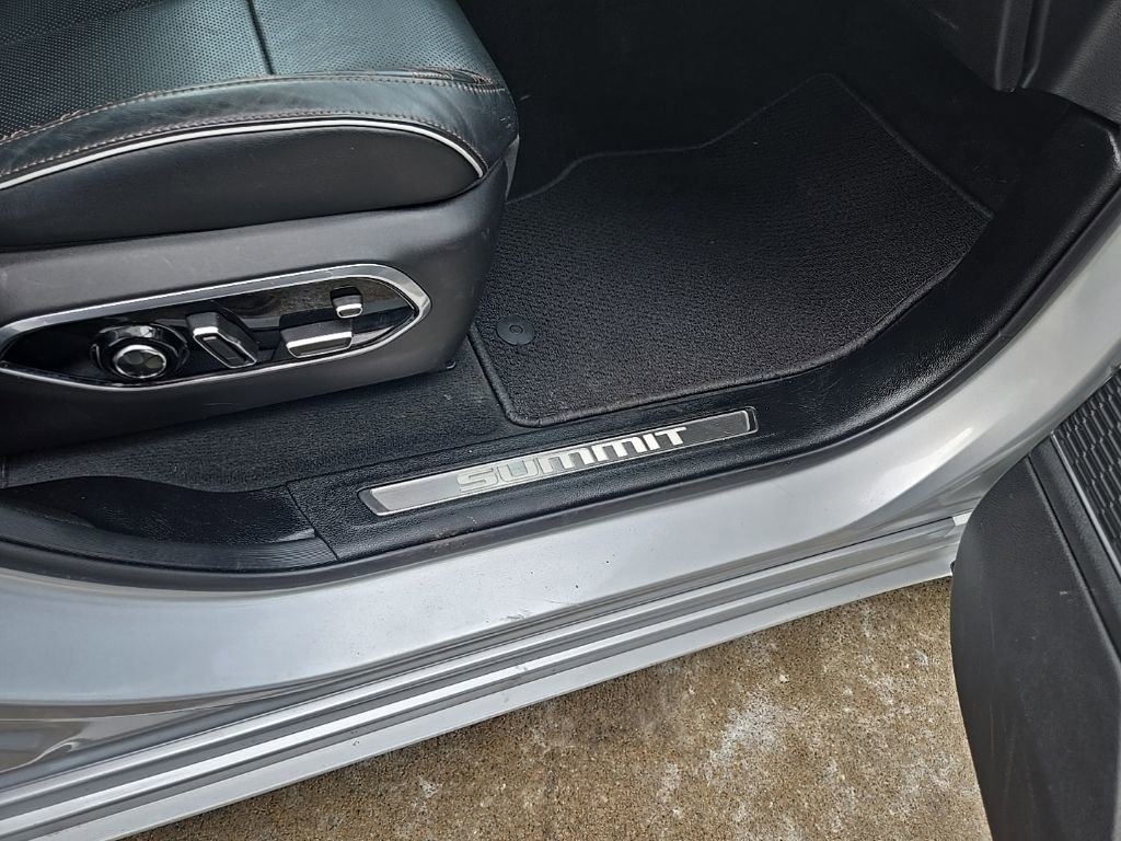 Used 2025 Jeep Grand Cherokee Summit image 79