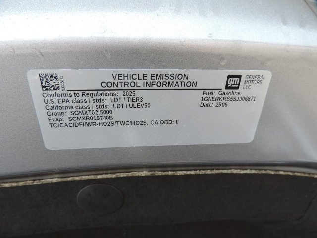 Used 2025 Chevrolet Traverse High Country FWD image 17
