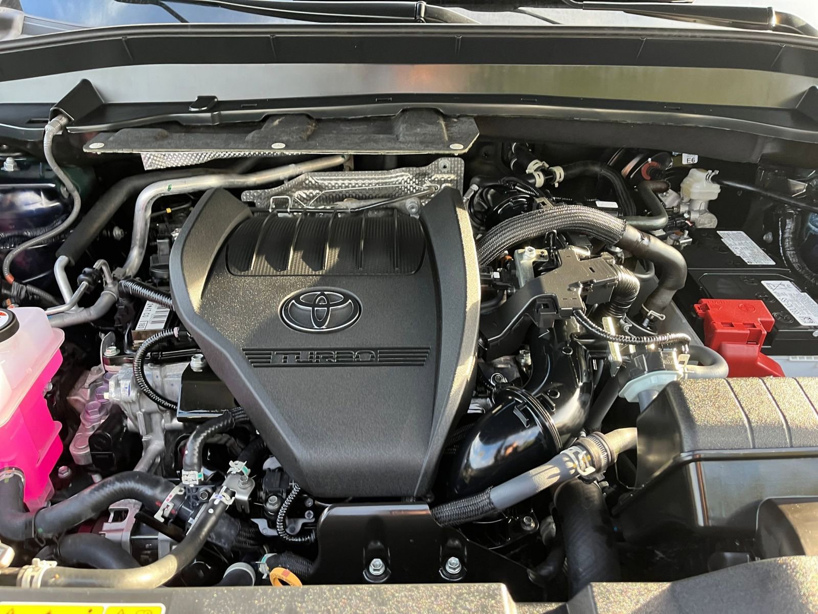 Used 2025 Toyota Grand Highlander FWD image 32