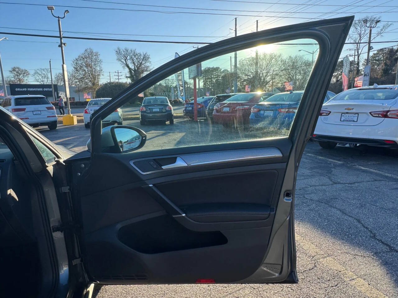 Used 2019 Volkswagen Golf Alltrack SE AWD/4WD image 13