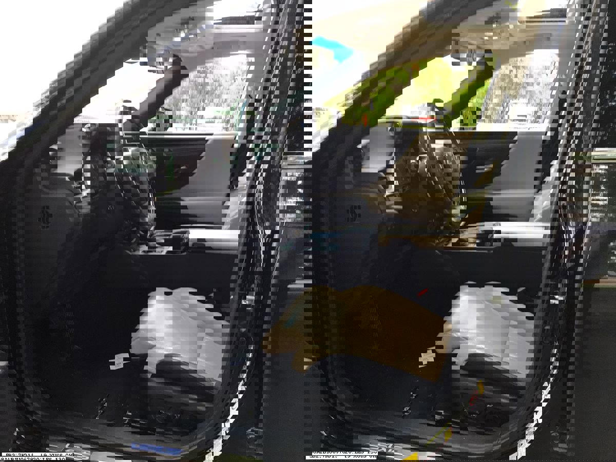 Used 2019 Lexus ES 300h Ultra Luxury w/ Accessory Package 2 image 12