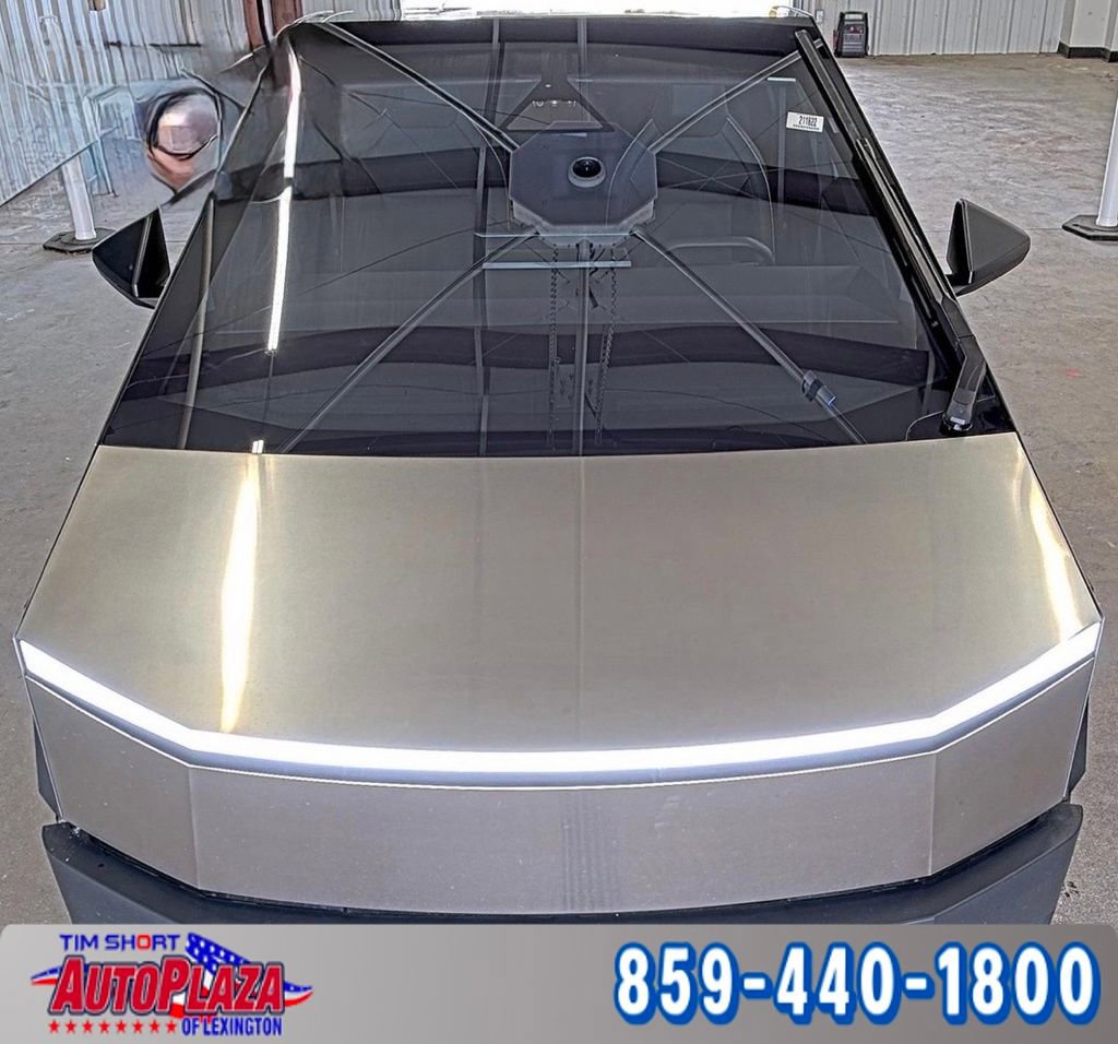 Used 2024 Tesla Cybertruck AWD Crew Cab image 10