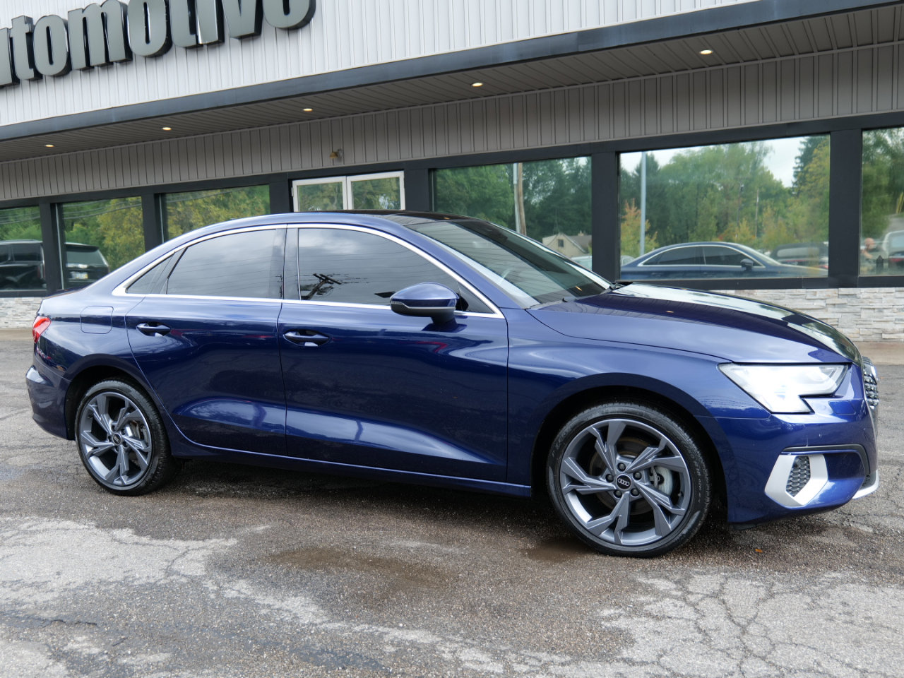 Used 2022 Audi A3 2.0T Premium image 3