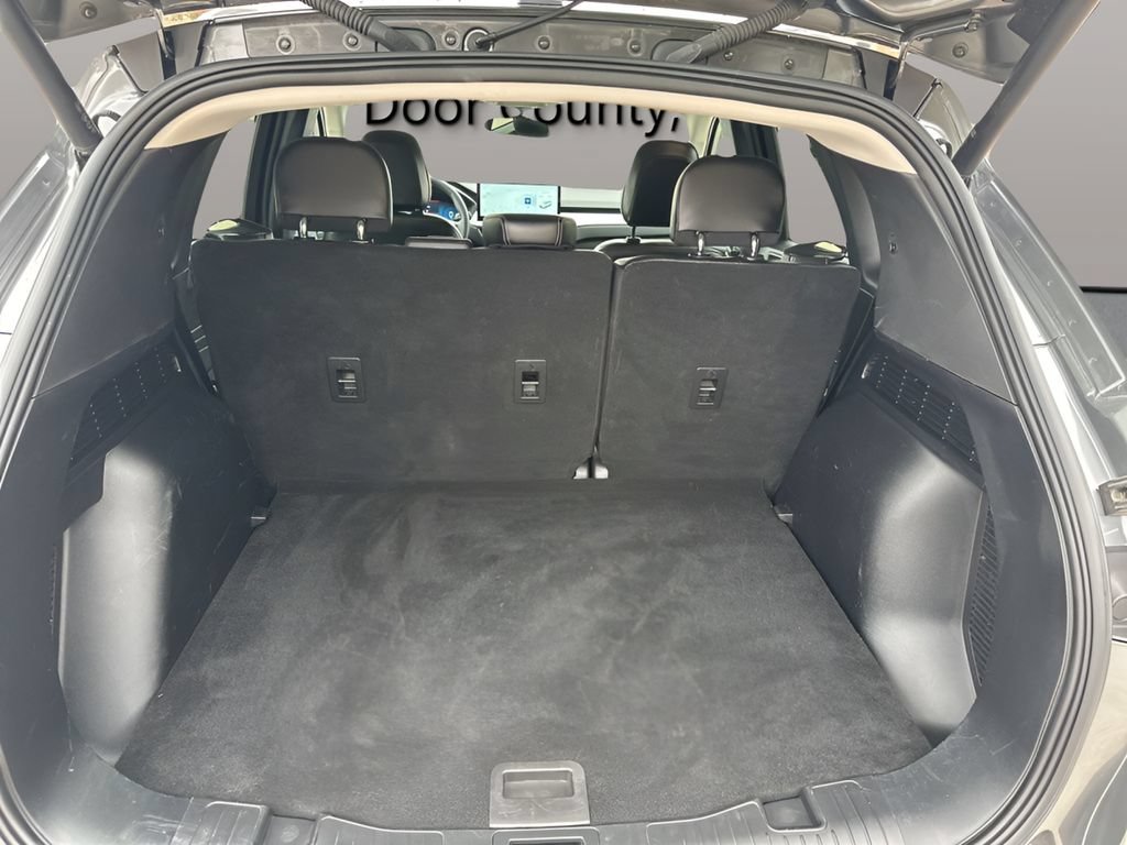 Used 2025 Ford Escape Platinum AWD/4WD image 24