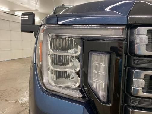 Used 2022 GMC Sierra 2500 AT4 w/ Gooseneck/5TH Wheel Package AWD/4WD image 15