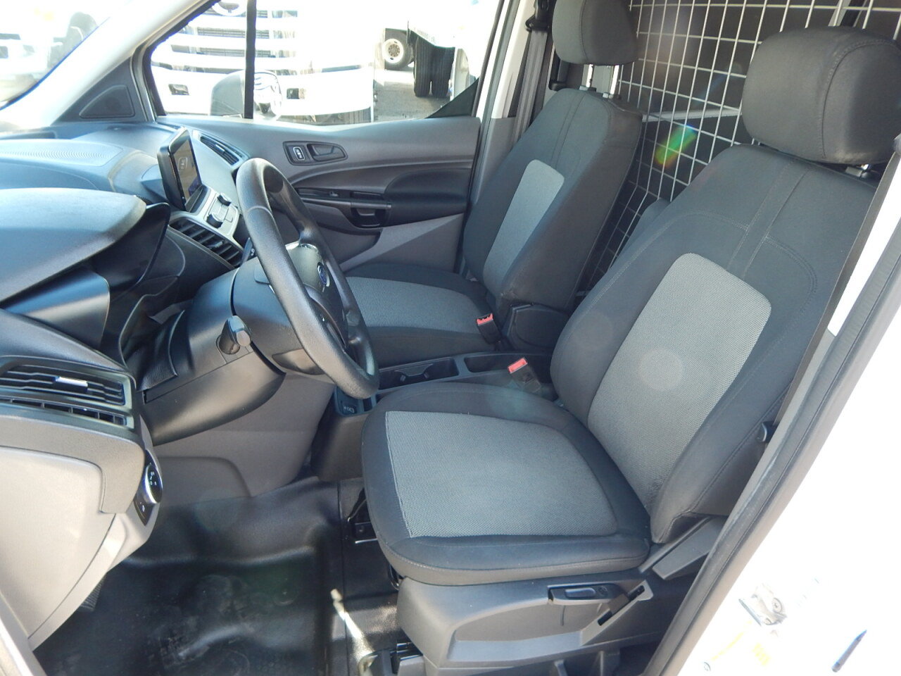 Used 2023 Ford Transit Connect XL FWD image 19