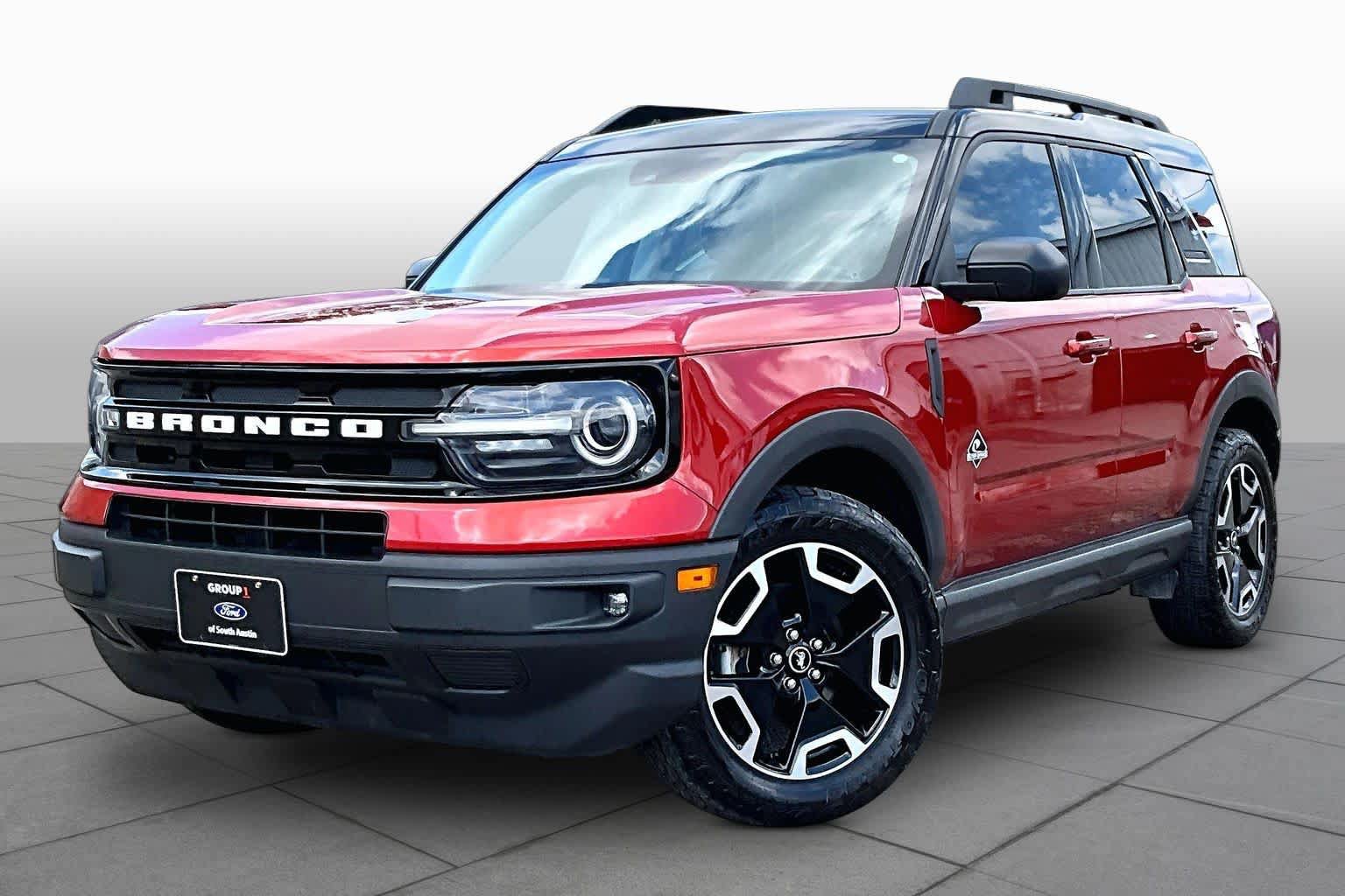Used 2022 Ford Bronco Sport Outer Banks w/ Tech Package AWD/4WD image 2