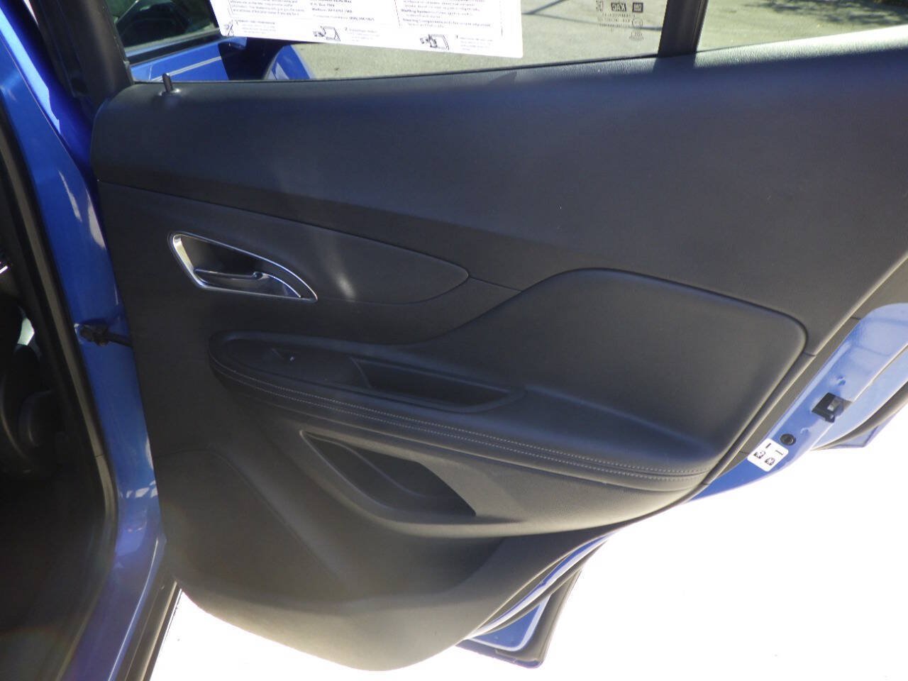 Used 2015 Buick Encore Leather w/ Experience Buick Package FWD image 17