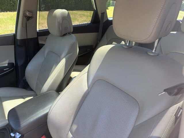 Used 2017 Hyundai Santa Fe Limited FWD image 10