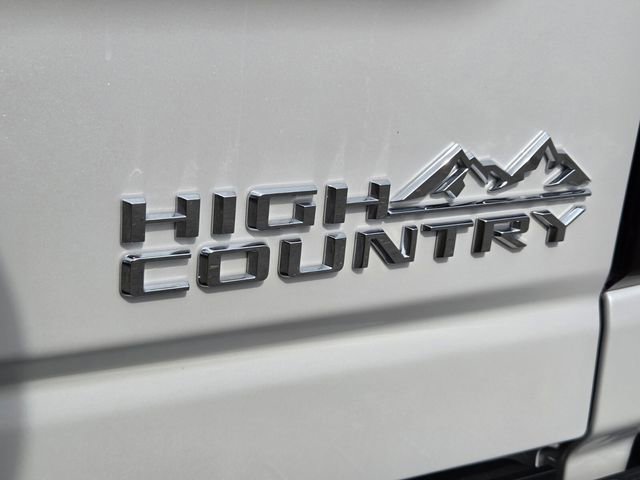 Used 2025 Chevrolet Silverado 2500 High Country w/ High Country Premium Package image 21