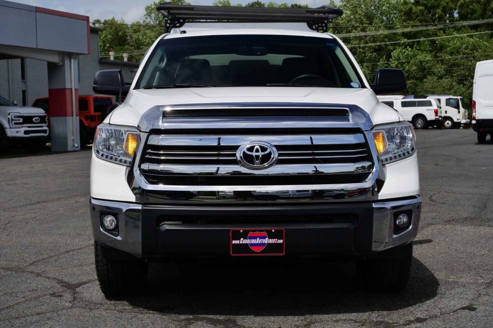 Used 2016 Toyota Tundra SR5 w/ TRD Off Road Package AWD/4WD image 5