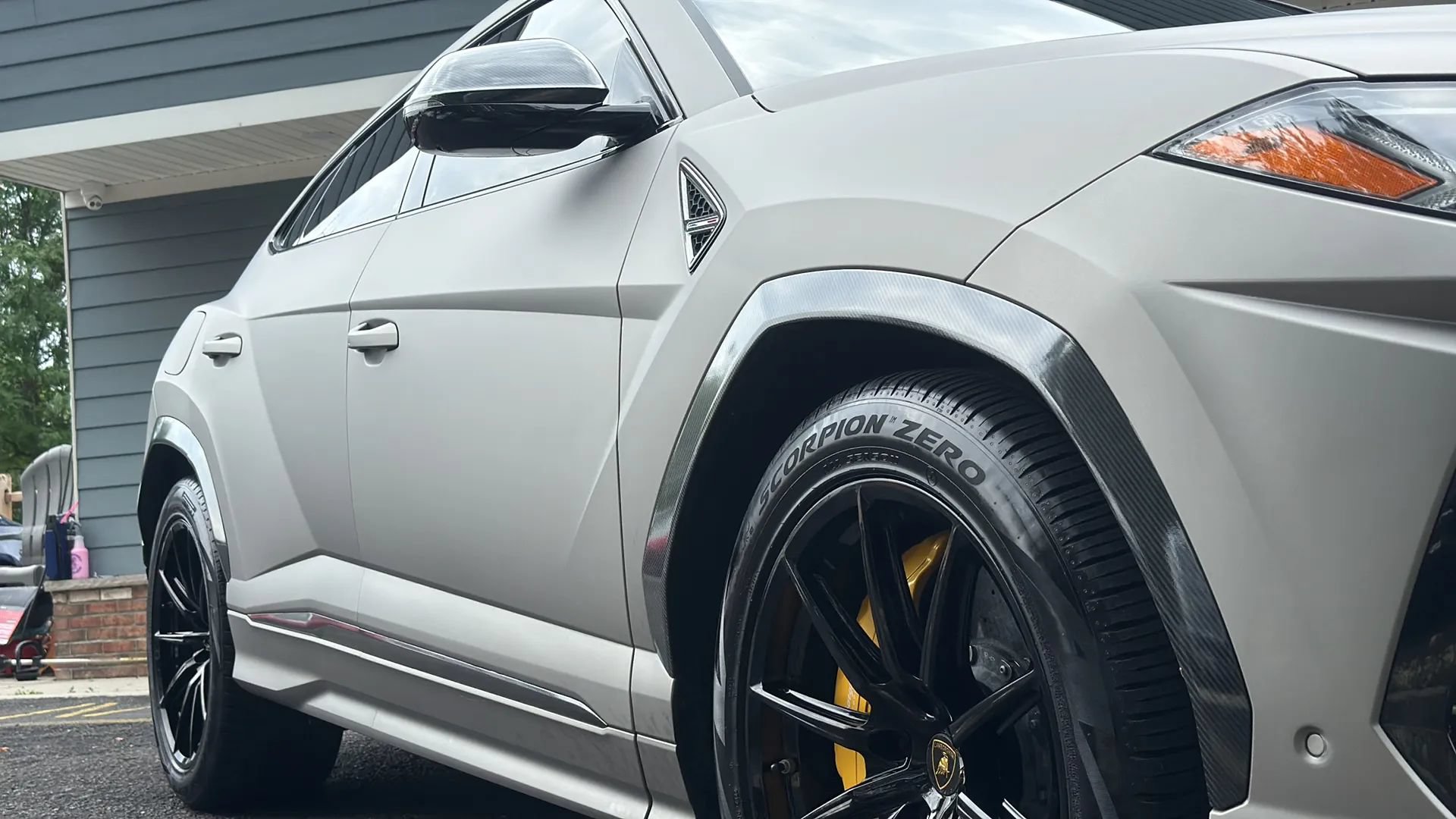 Used 2019 Lamborghini Urus AWD/4WD image 59