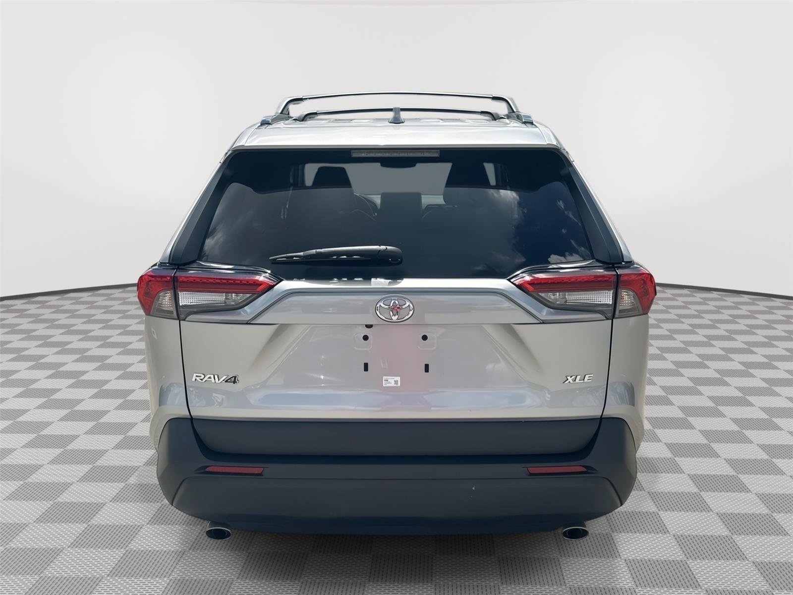 Used 2024 Toyota RAV4 XLE Premium FWD image 6