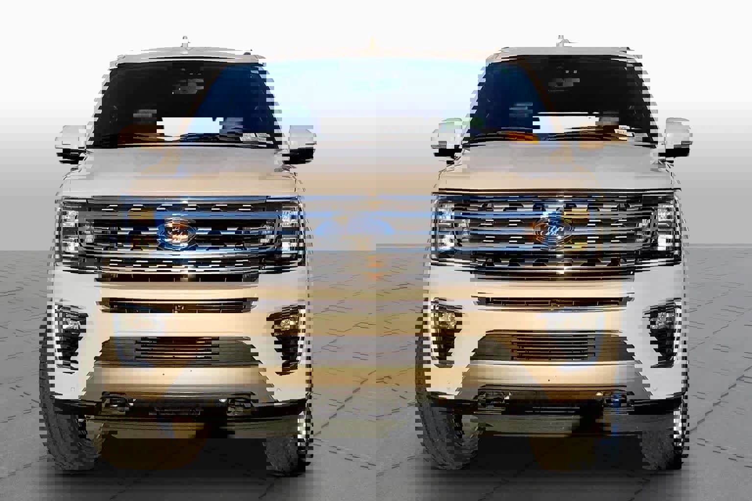 Used 2018 Ford Expedition Limited w/ Equipment Group 302A image 4