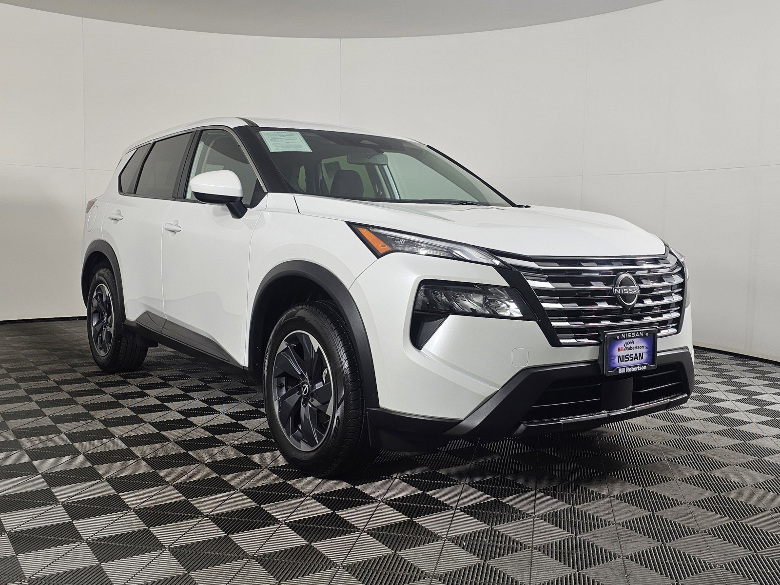 Used 2024 Nissan Rogue SV