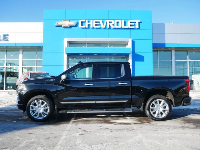 Used 2024 Chevrolet Silverado 1500 High Country w/ High Country Premium Package image 4