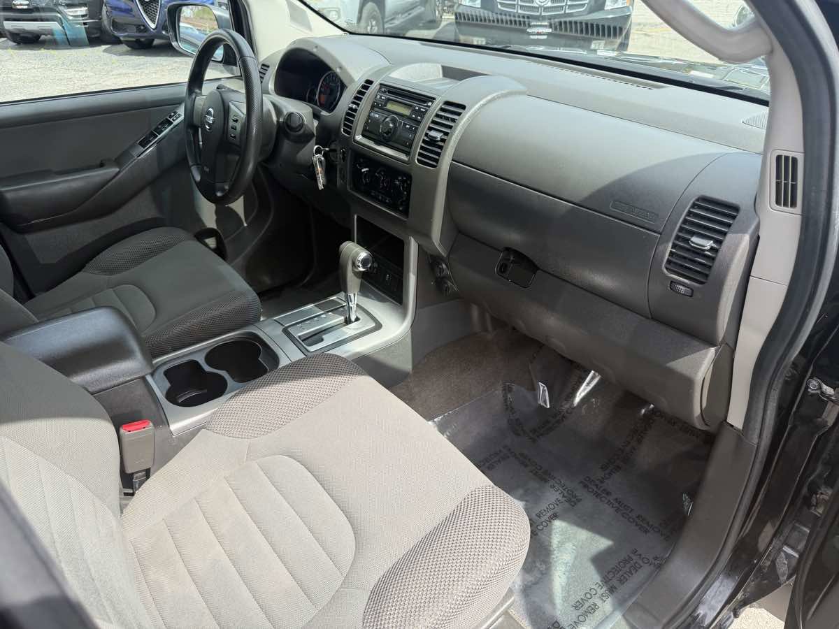 Used 2012 Nissan Pathfinder S image 15