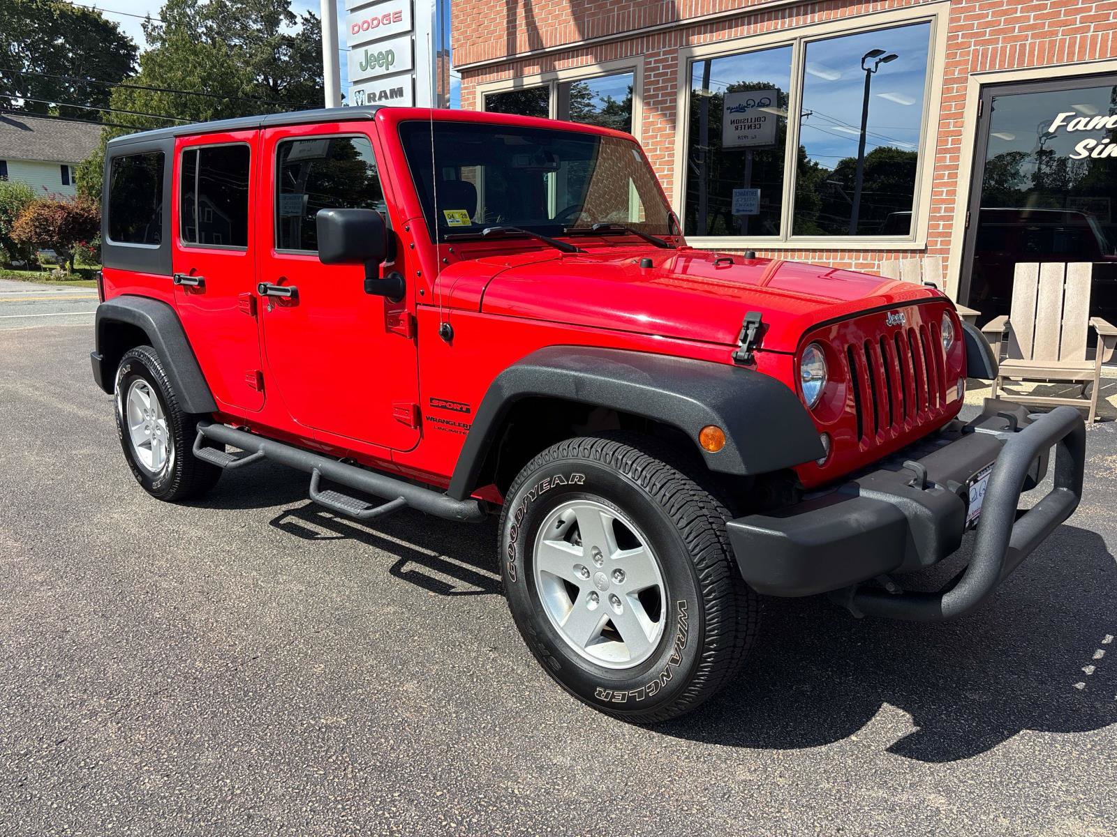 Used 2018 Jeep Wrangler Unlimited Sport S AWD/4WD image 26
