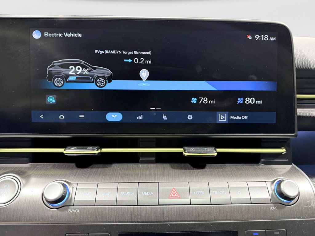 Used 2024 Hyundai Kona Limited FWD image 13