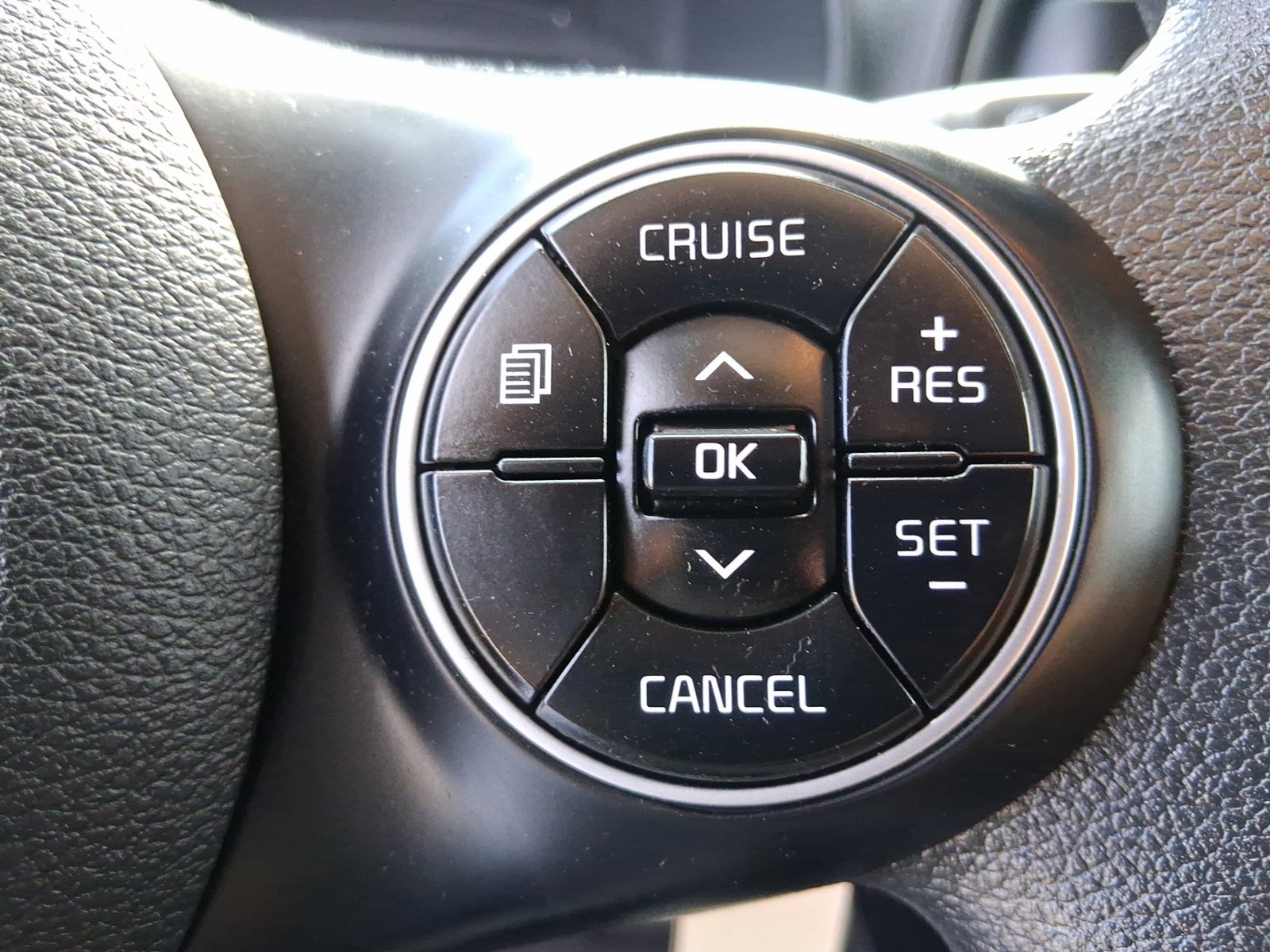 Used 2020 Kia Soul LX FWD image 20