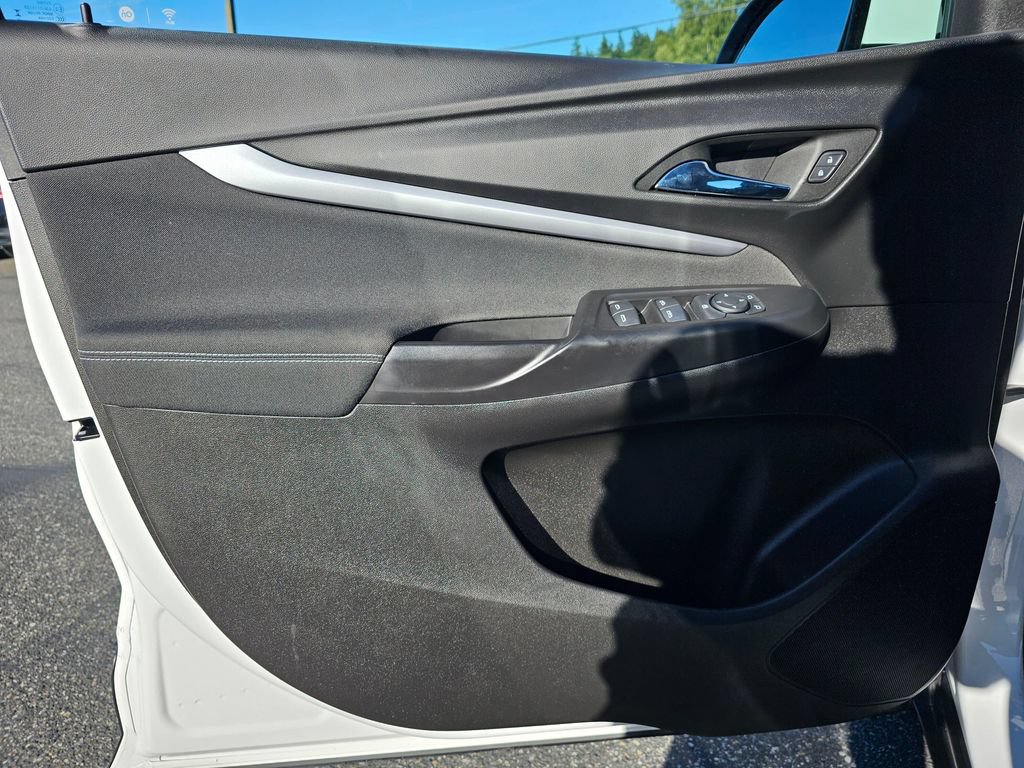 Certified 2023 Chevrolet Bolt EUV LT FWD image 21