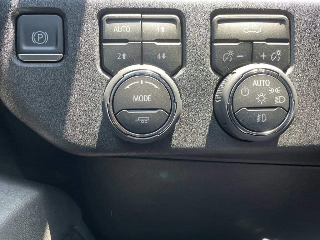 Certified 2024 Chevrolet Silverado 1500 RST image 22