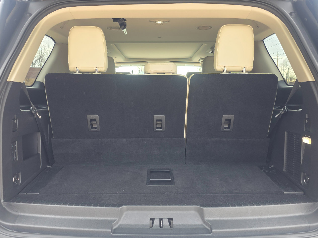 Used 2019 Ford Expedition Platinum image 19