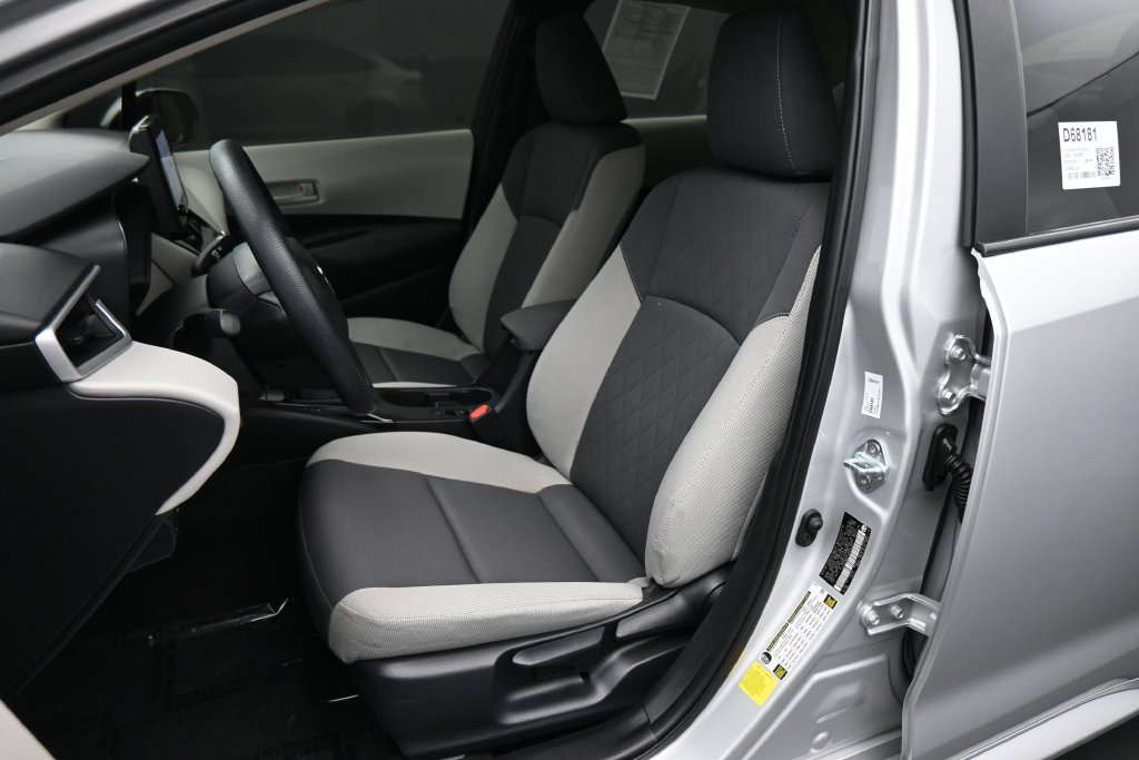 Used 2024 Toyota Corolla LE FWD image 14