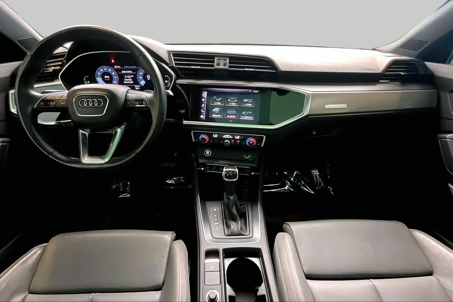 Used 2021 Audi Q3 2.0T Premium w/ Convenience Package AWD/4WD image 16