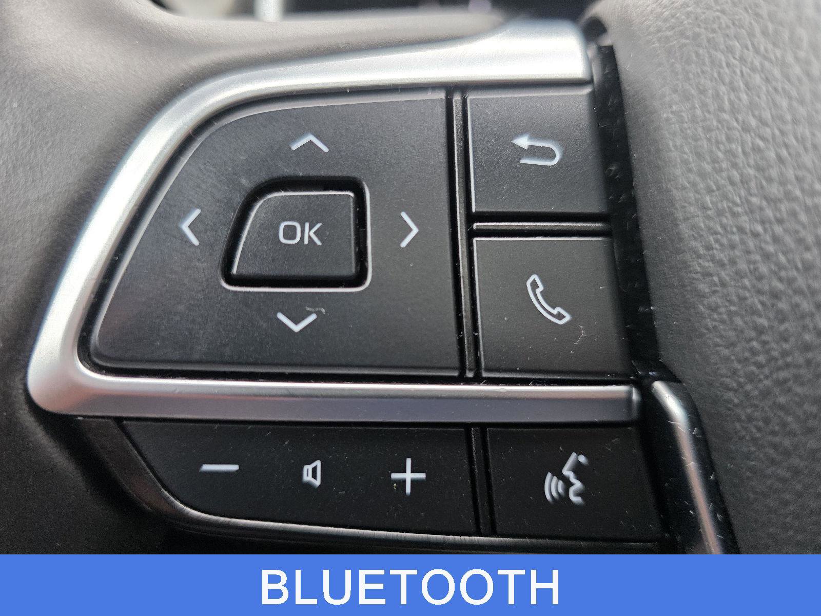 Used 2021 Toyota Highlander XLE image 27