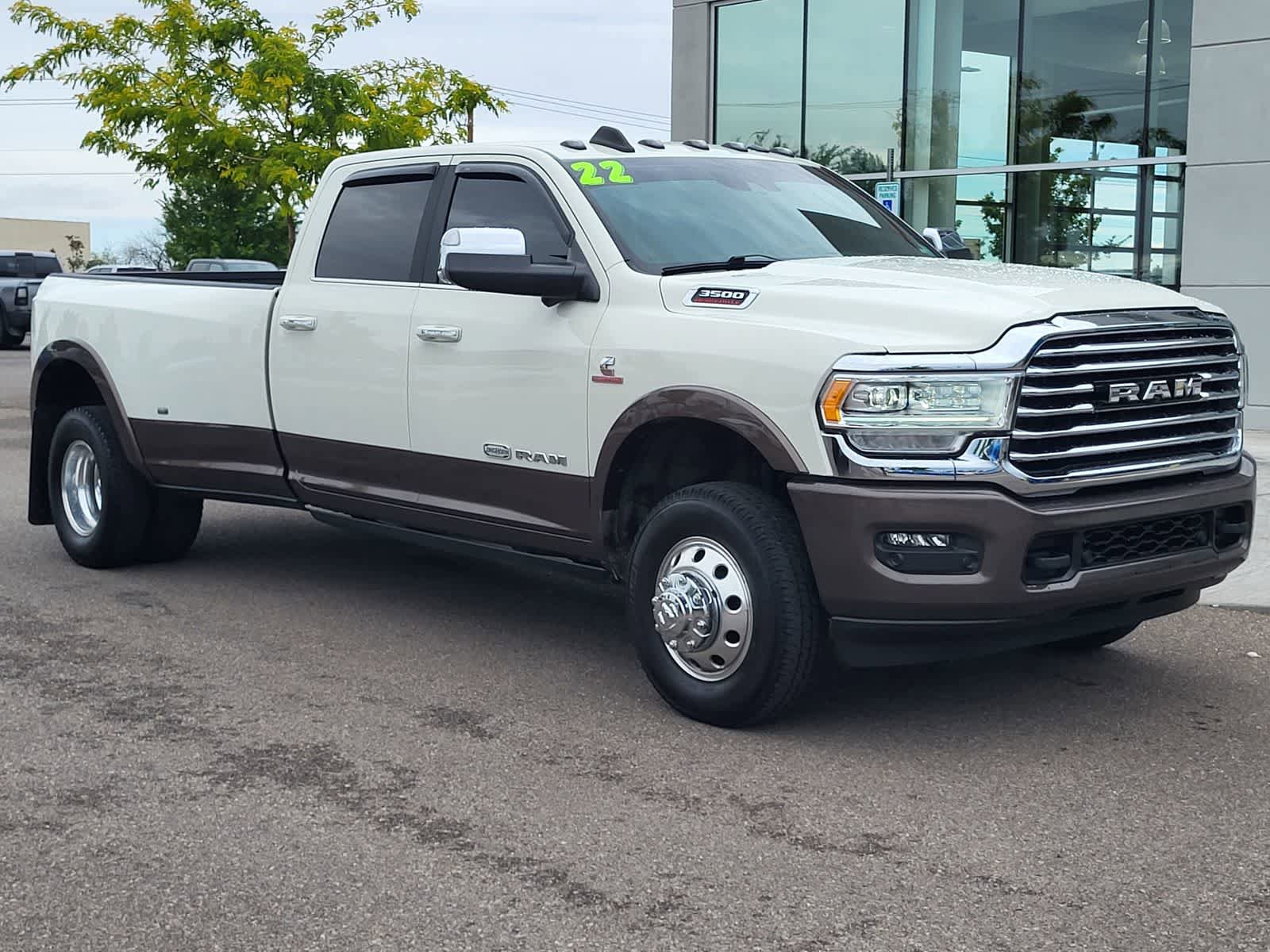 Used 2022 RAM 3500 Limited AWD/4WD image 3