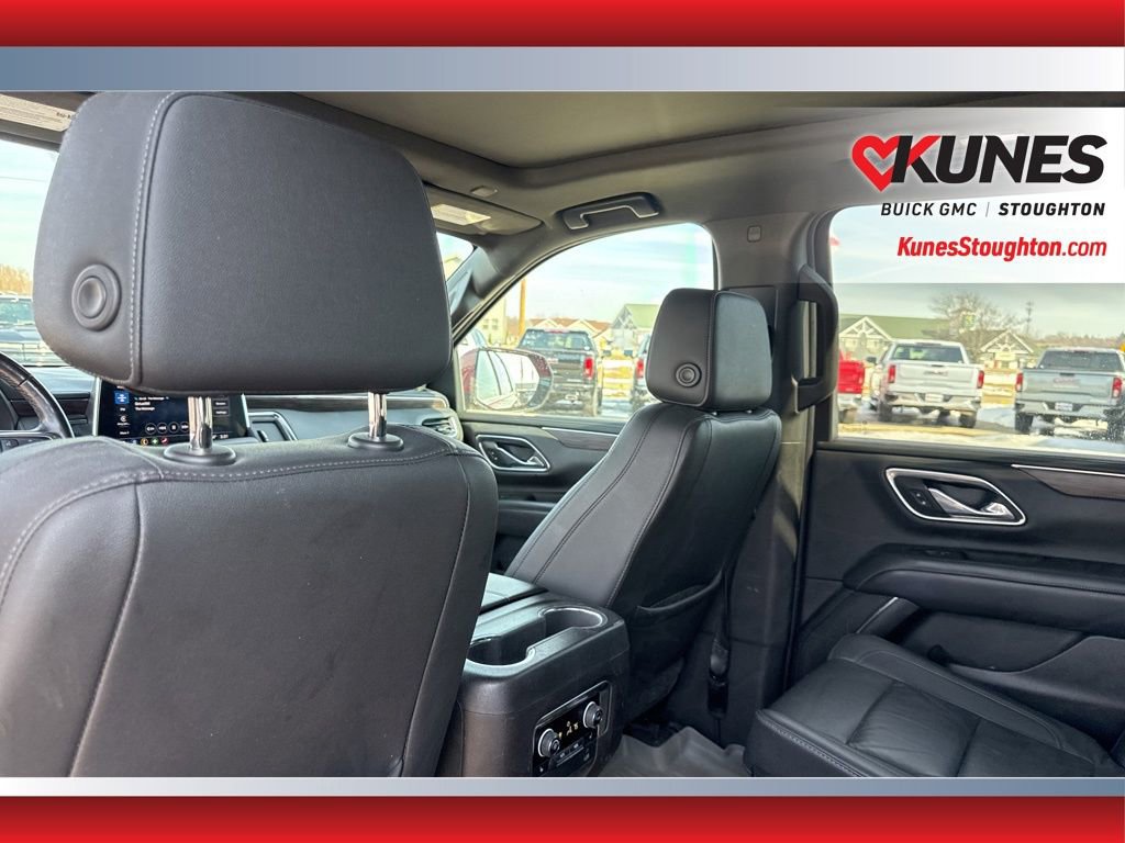 Used 2021 Chevrolet Suburban LT w/ LT Signature Plus Package image 32