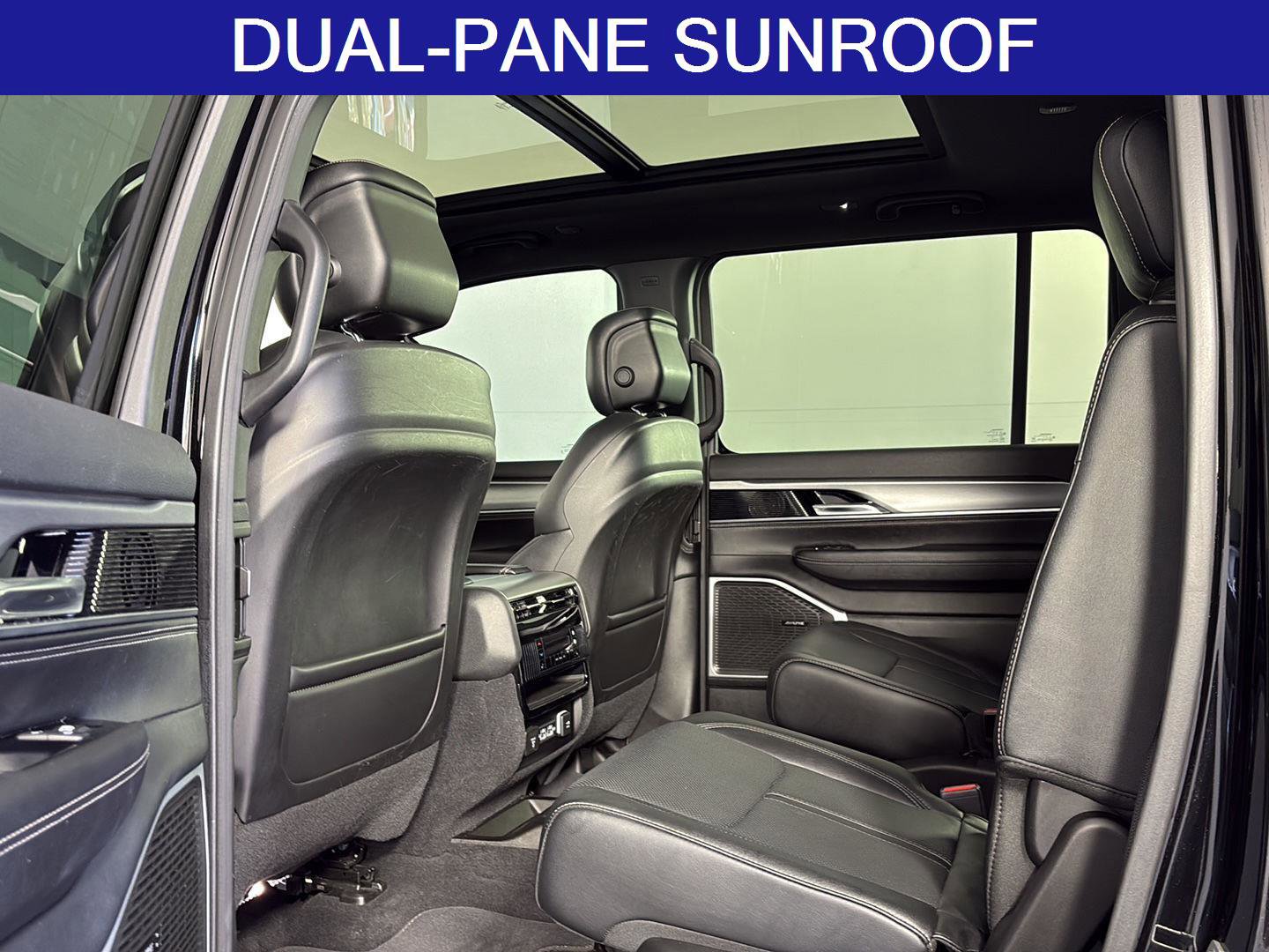 Used 2023 Jeep Wagoneer Series II image 20